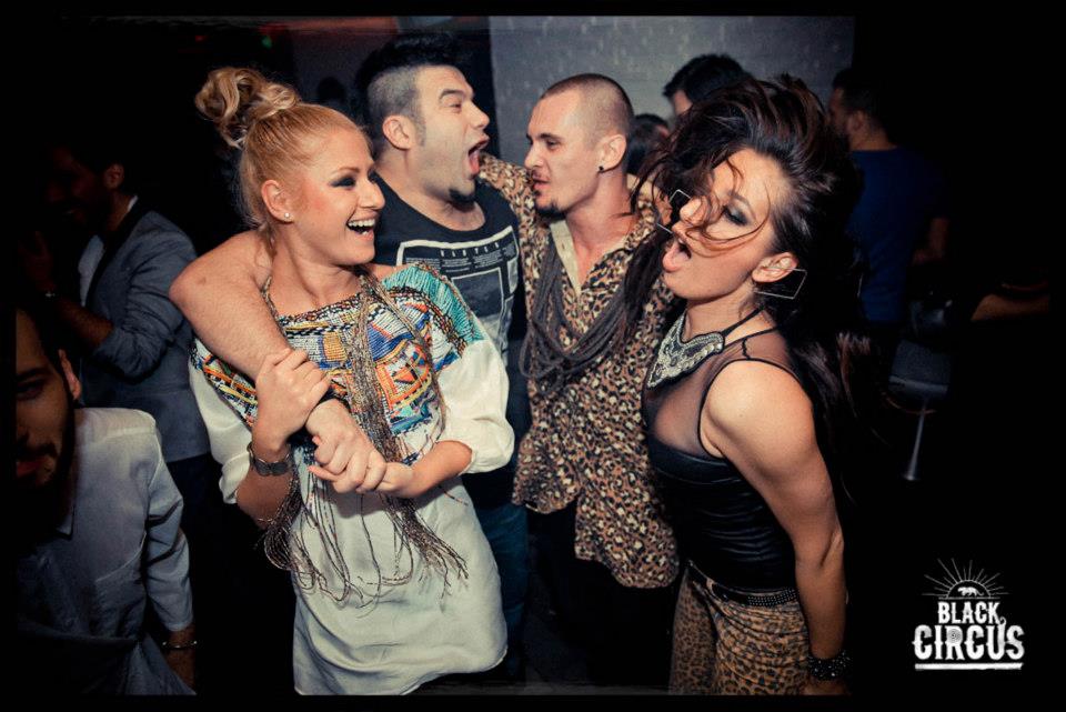 Coregrafa s-a petrecut pana in zori, in unul dintre cele mai exclusiviste cluburi din Paris, Black Circus