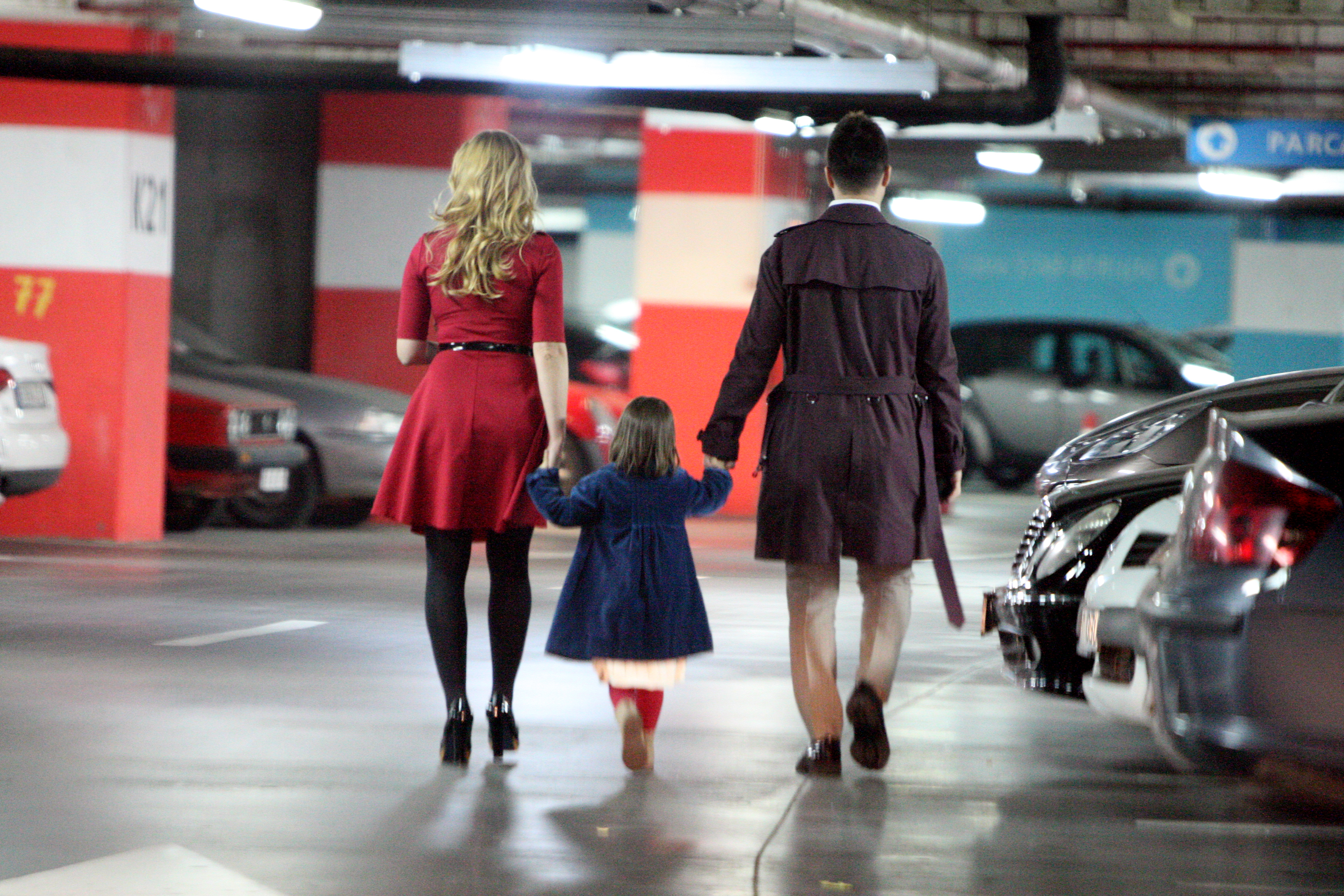 In urma cu cateva luni, Jorge si actuala sa iubita au fost fotografiati cand mergeau sa-si ia fetita de la Alina Craciun