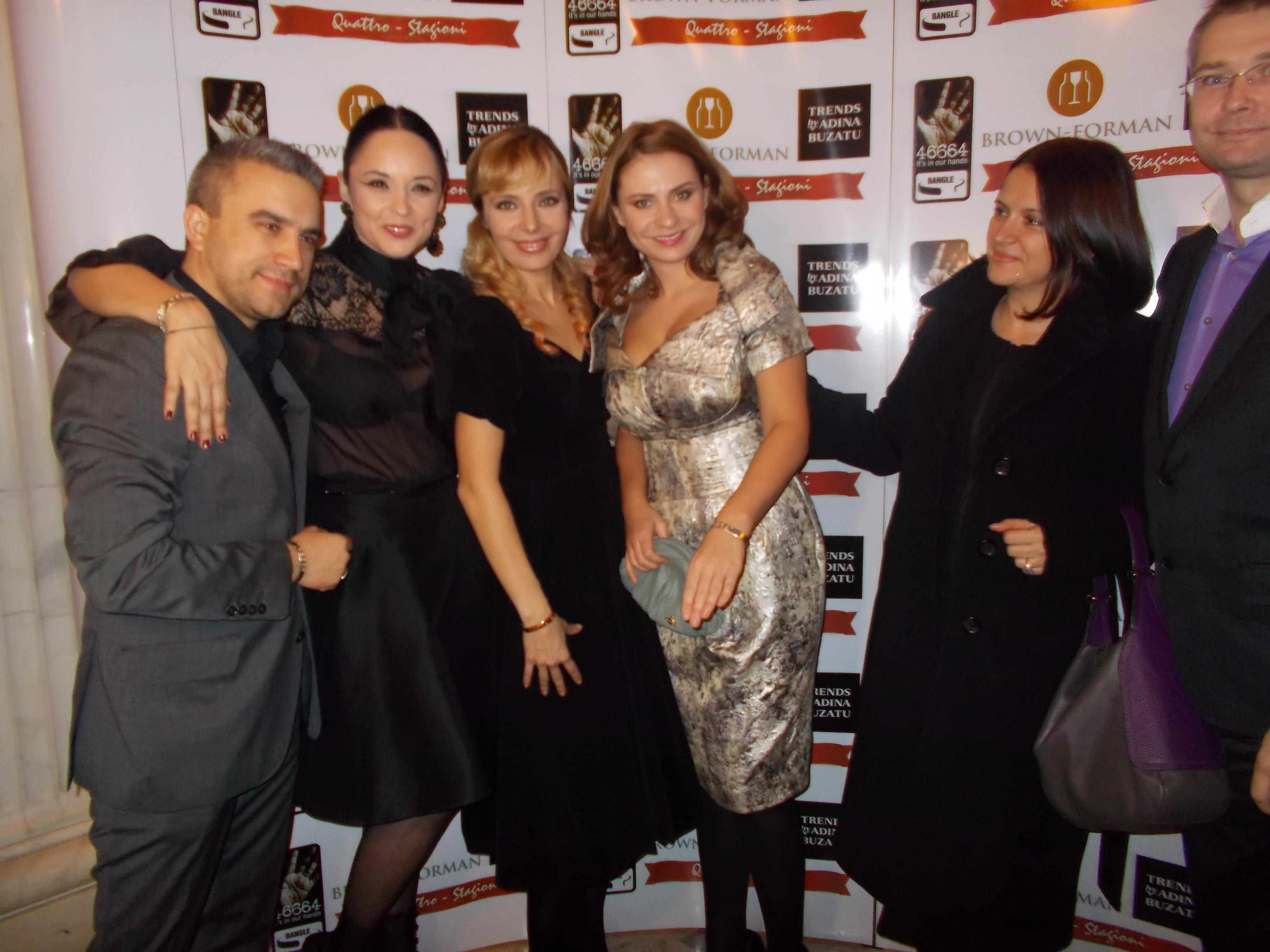 Andreea Marin, Zoli Toth si Adina Buzatu sunt Ambasadorii bratarilor Nelson Mandela 46664 Bangle, pentru Romania