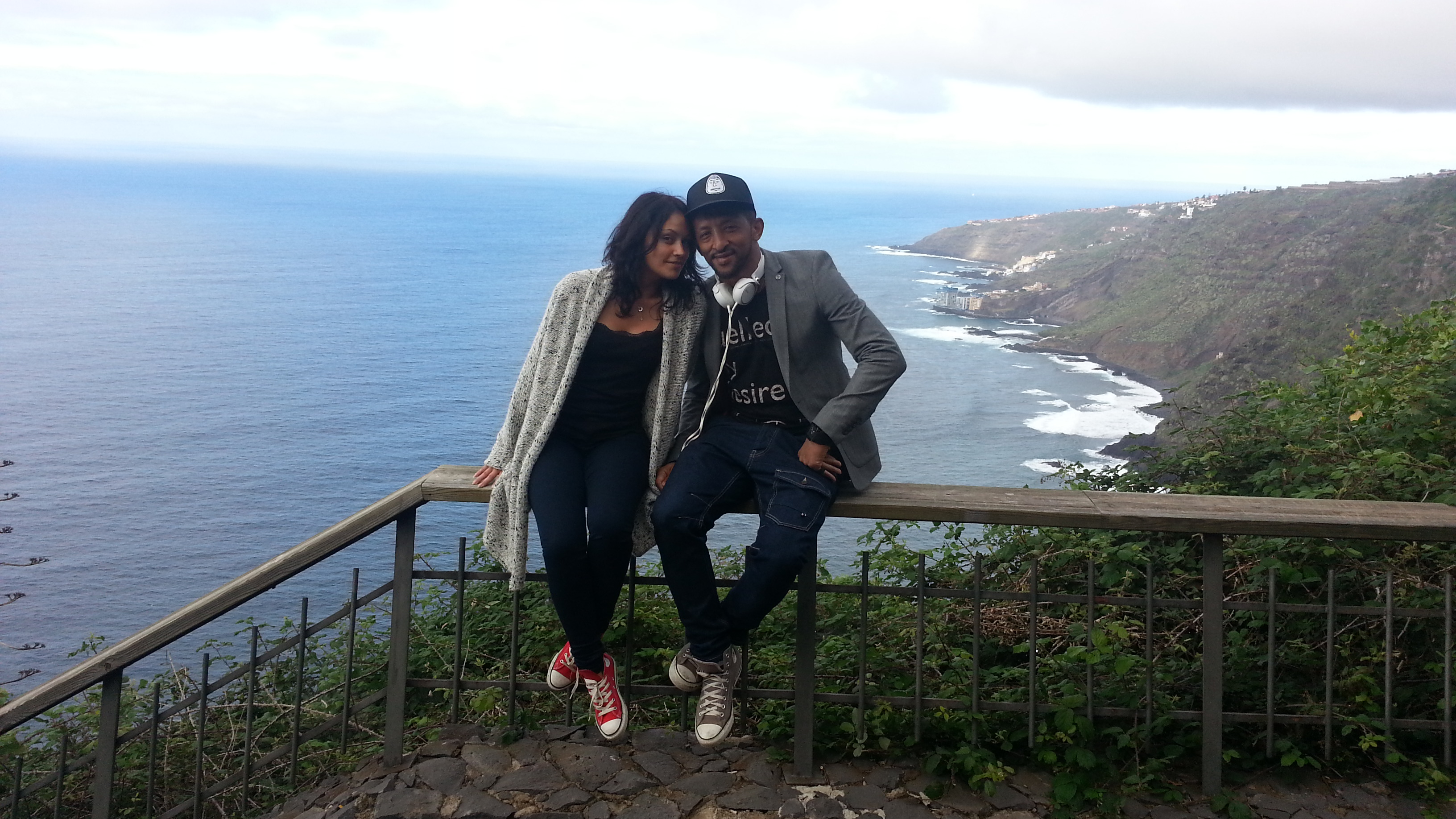 Kamara si proaspata lui sotie si-au petrecut luna de miere in Tenerife