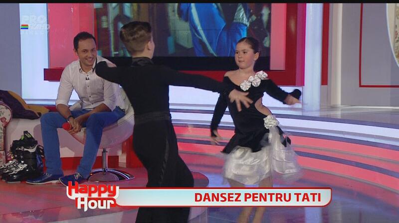 Ce tătic mândru! Fiica lui Romică Ţociu a dansat cha-cha la
