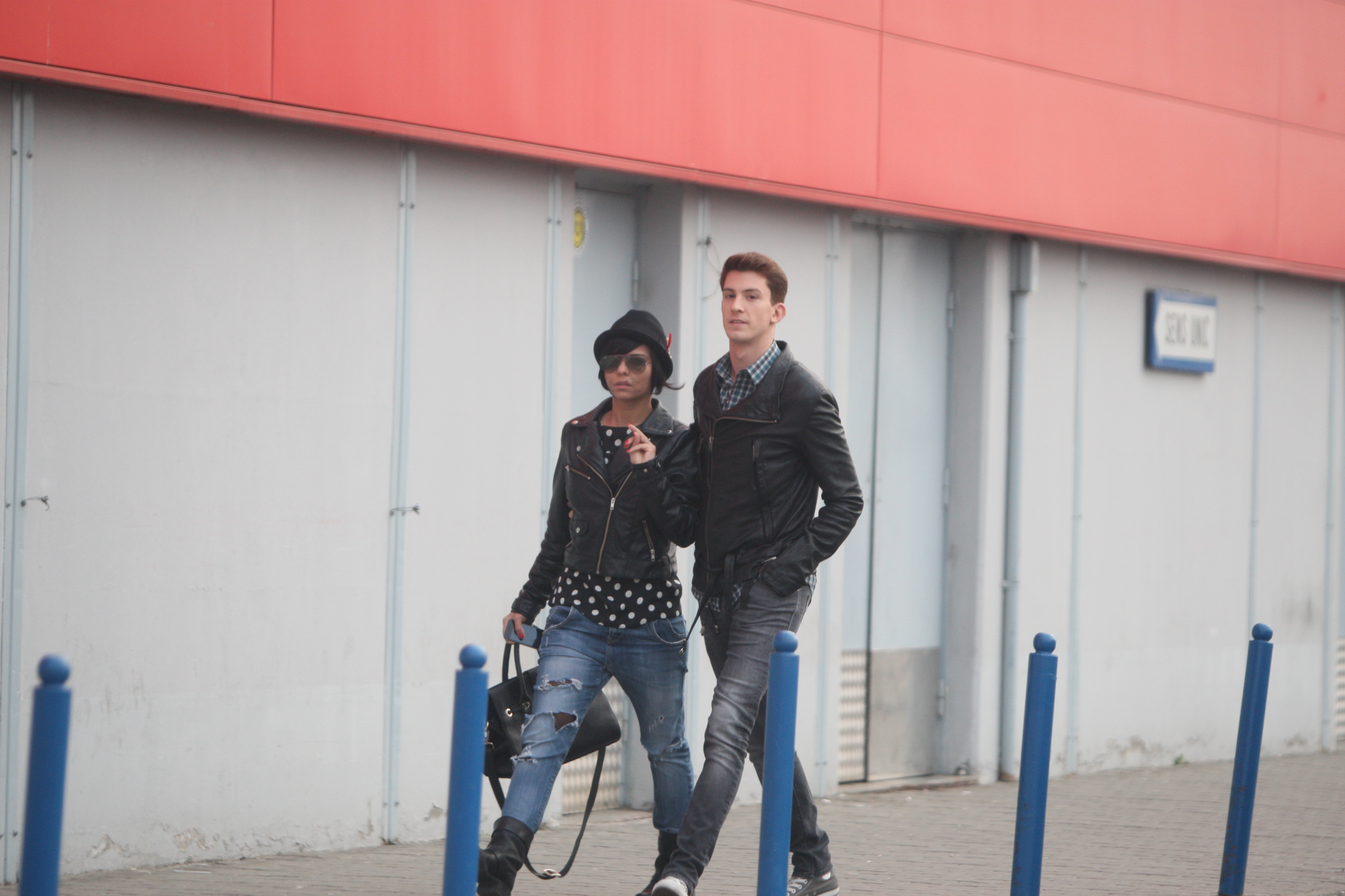 La scurt timp dupa ce s-au cuplat, cei doi s-au mutat impreuna