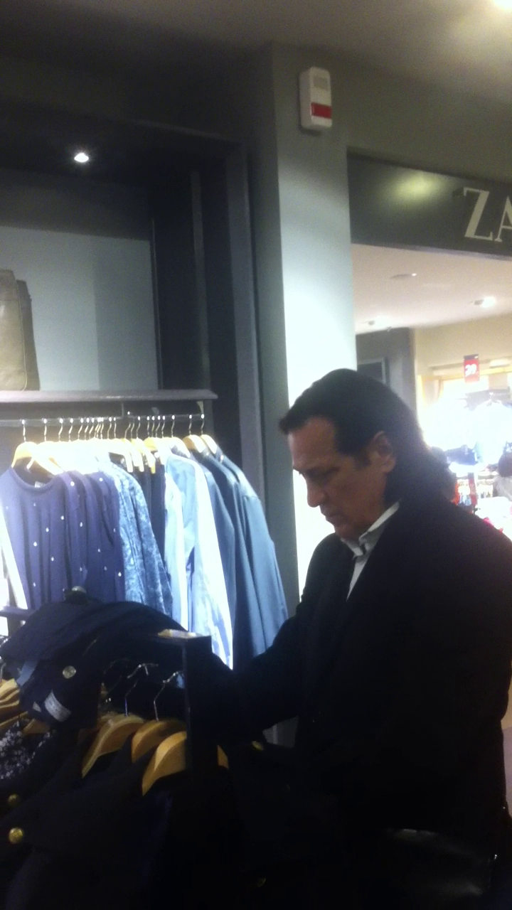 Principalul punct de atractie au fost costumele si camasile