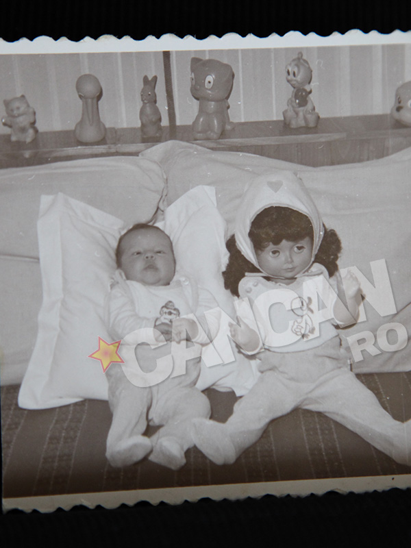 Imagini de colecţie! Fotografii în premieră cu Giulia Anghelescu când era doar o copiliţă! Nu-i aşa că-i drăguţă?