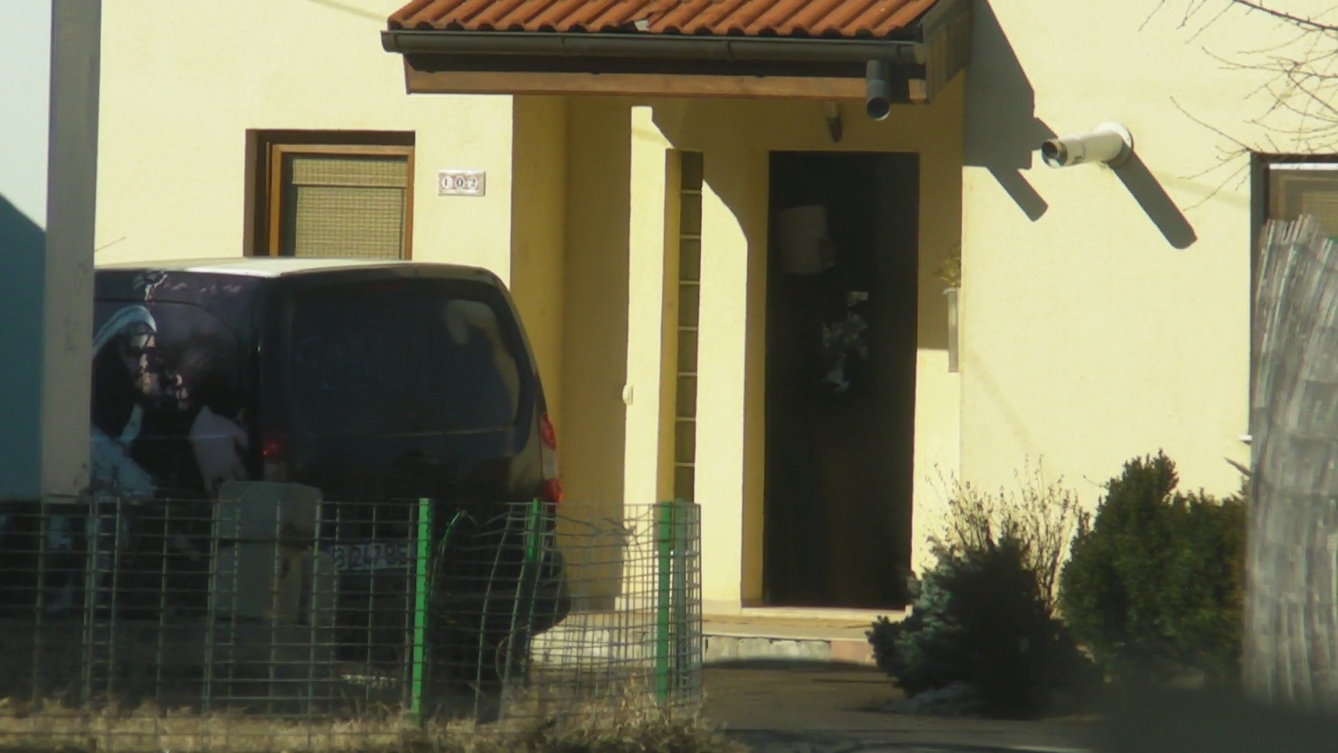 Distribuitorii au dus mai multe pachete in casa Danei Savuica