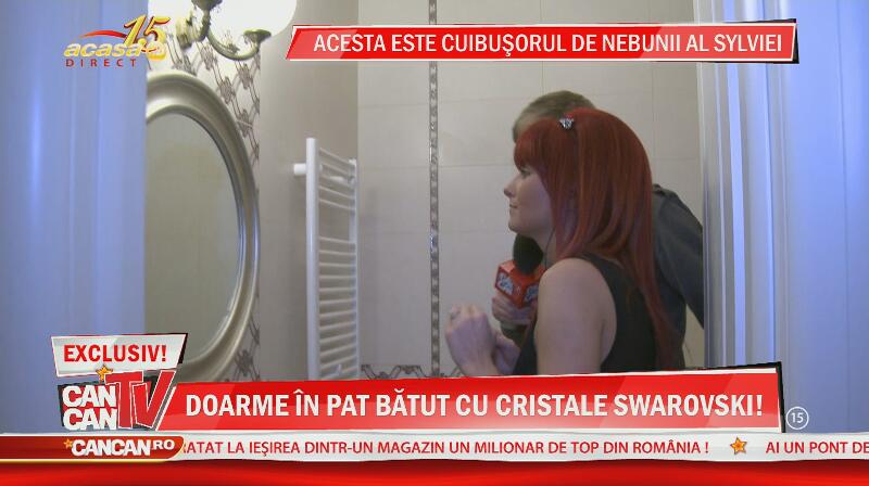 Imagini de senzaţie din apartamentul Sylviei! Doarme în pat bătut cu cristale Swarovski, dar stă cu păianjenii morţi pe perete!