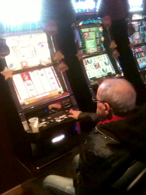 Ploiesteanu si-a incercat norocul la pacanele ore la rand