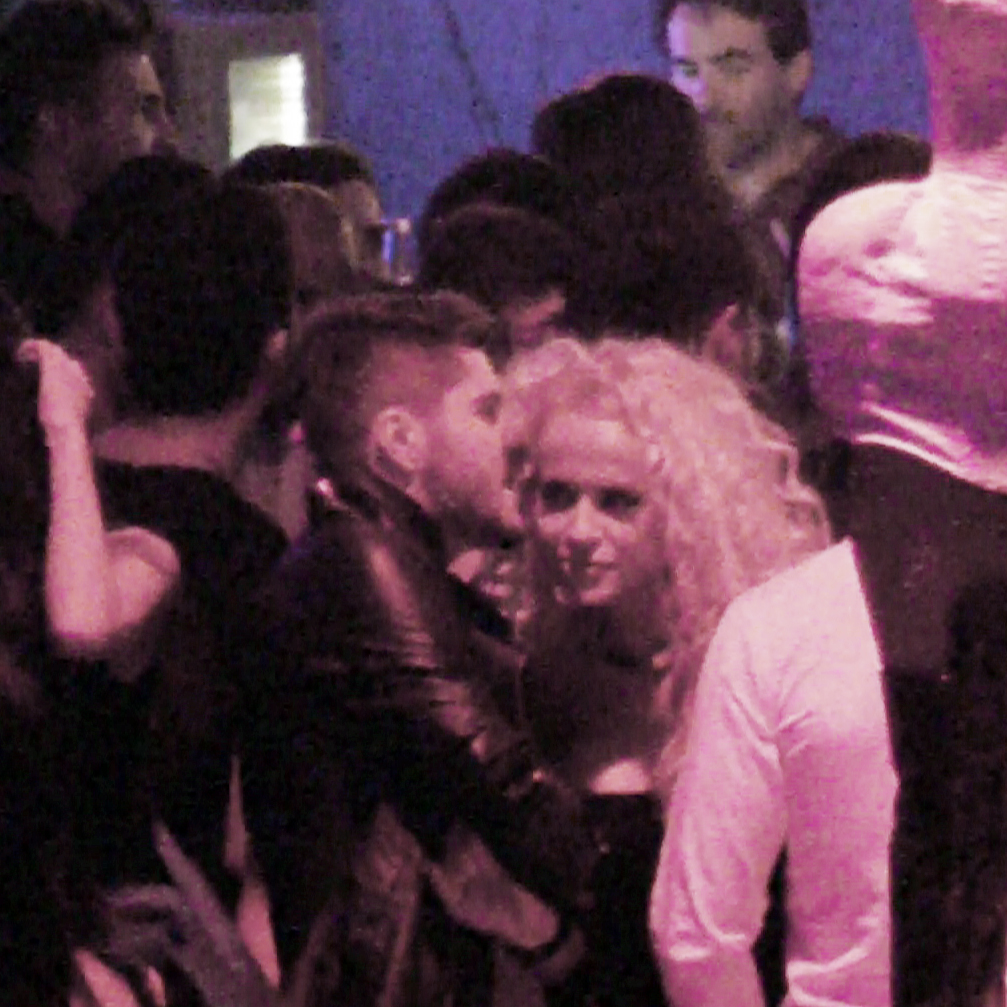 Anda Adam si Mihai Radut au flirtat o noapte intrega, desi, cand au ajuns in club, au dat nas in nas cu Gina Pistol