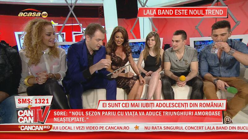 Cei mai iubiţi adolescenţi din România, filmaţi de paparazzi! Ce membri din Lala Band au fost filmaţi în ipostaze fierbinţi!