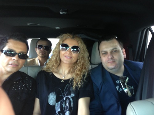 Ana si Jean se inteleg de minune si deja au inceput sa se gandeasca cu regret la momentul terminarii turnelului