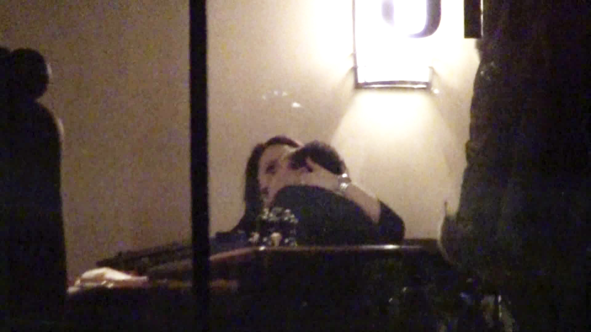 Doamna Tociu si-a sarutat sotul infidel cu tandrete