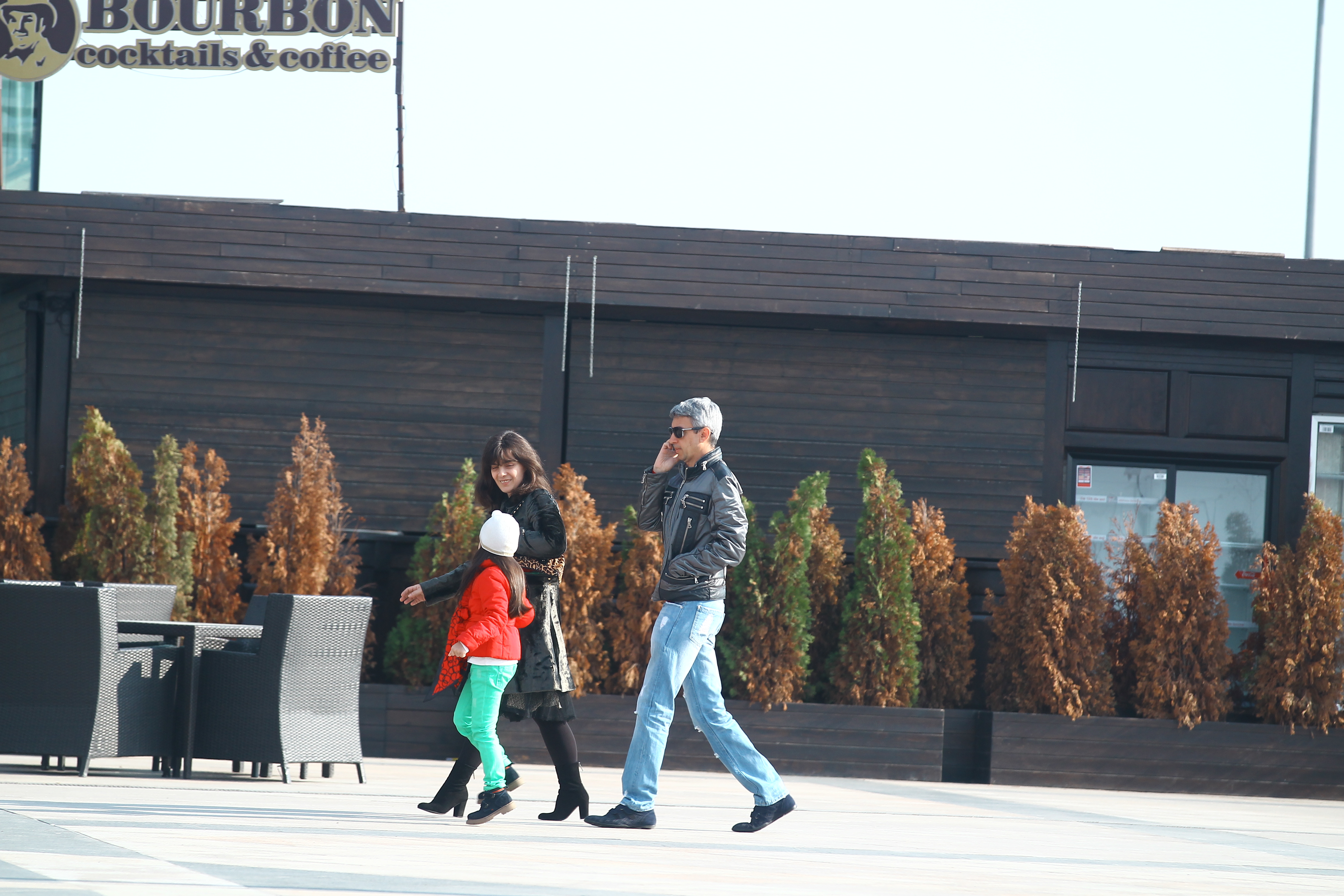 Diaconescu iesea rar cu familia in oras, insa acum se bucura de ceva mai mult timp liber