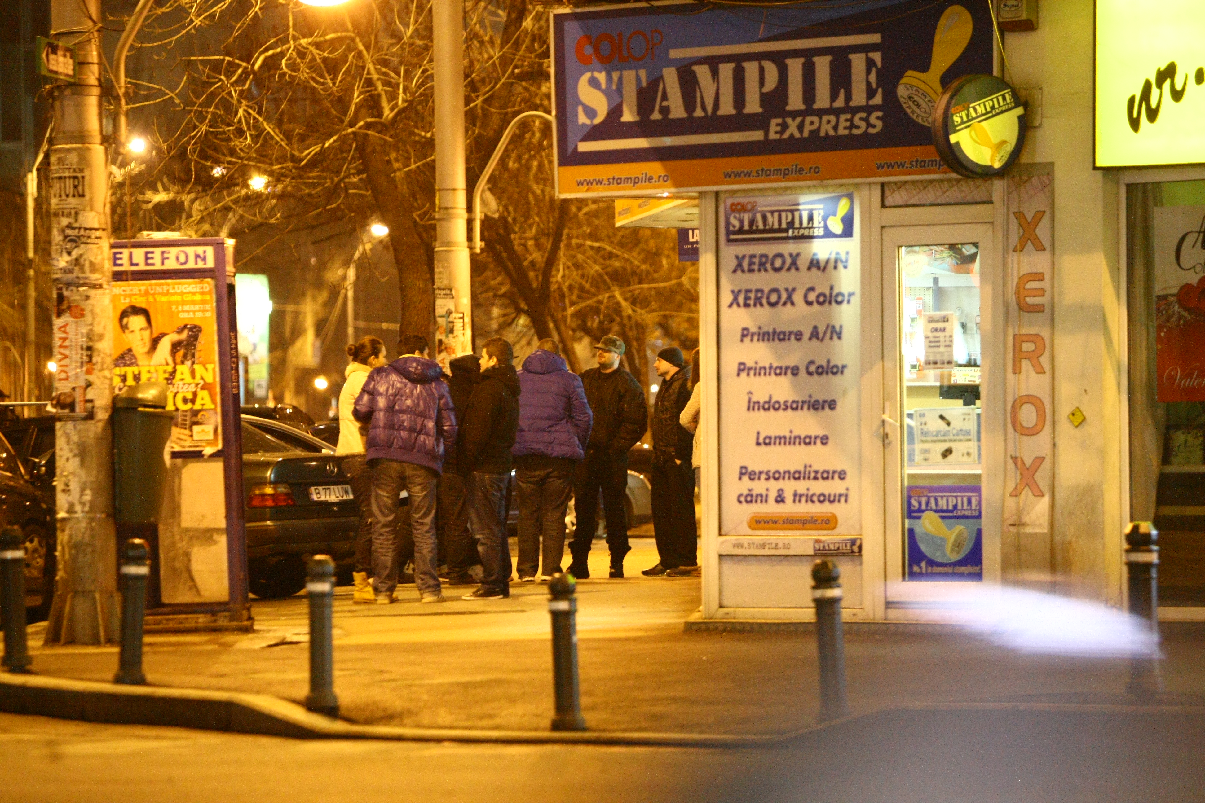 Cheloo si-a dat intalnire cu gasca in fata clubului