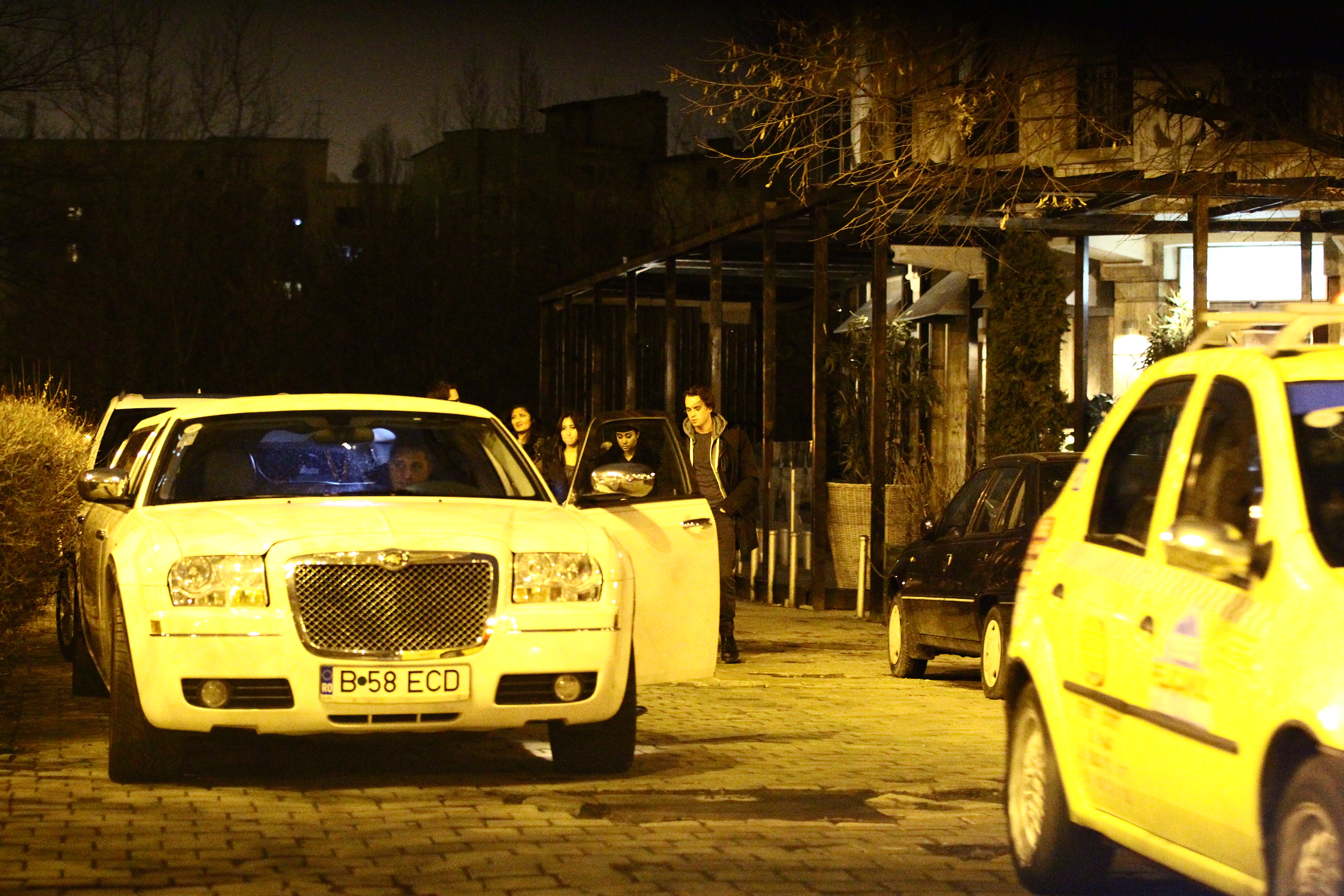 Organizatorii au pus la dispozitie o limuzina, pentru ca Nataliei sa nu ii lipseasca confortul din SUA