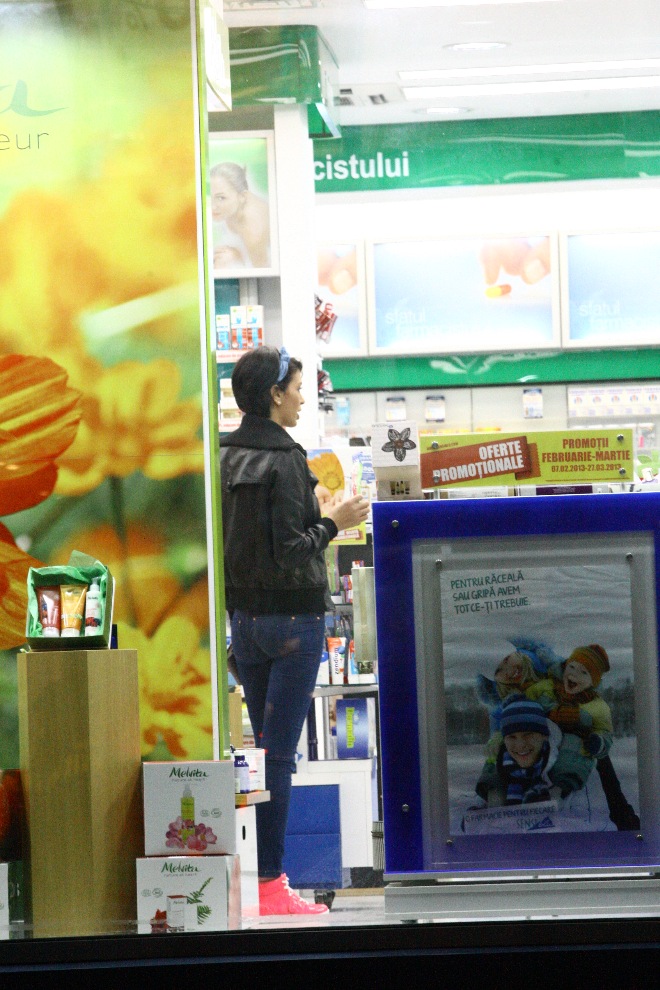 Fosta asistenta Tv a petrecut minune bune in farmacie