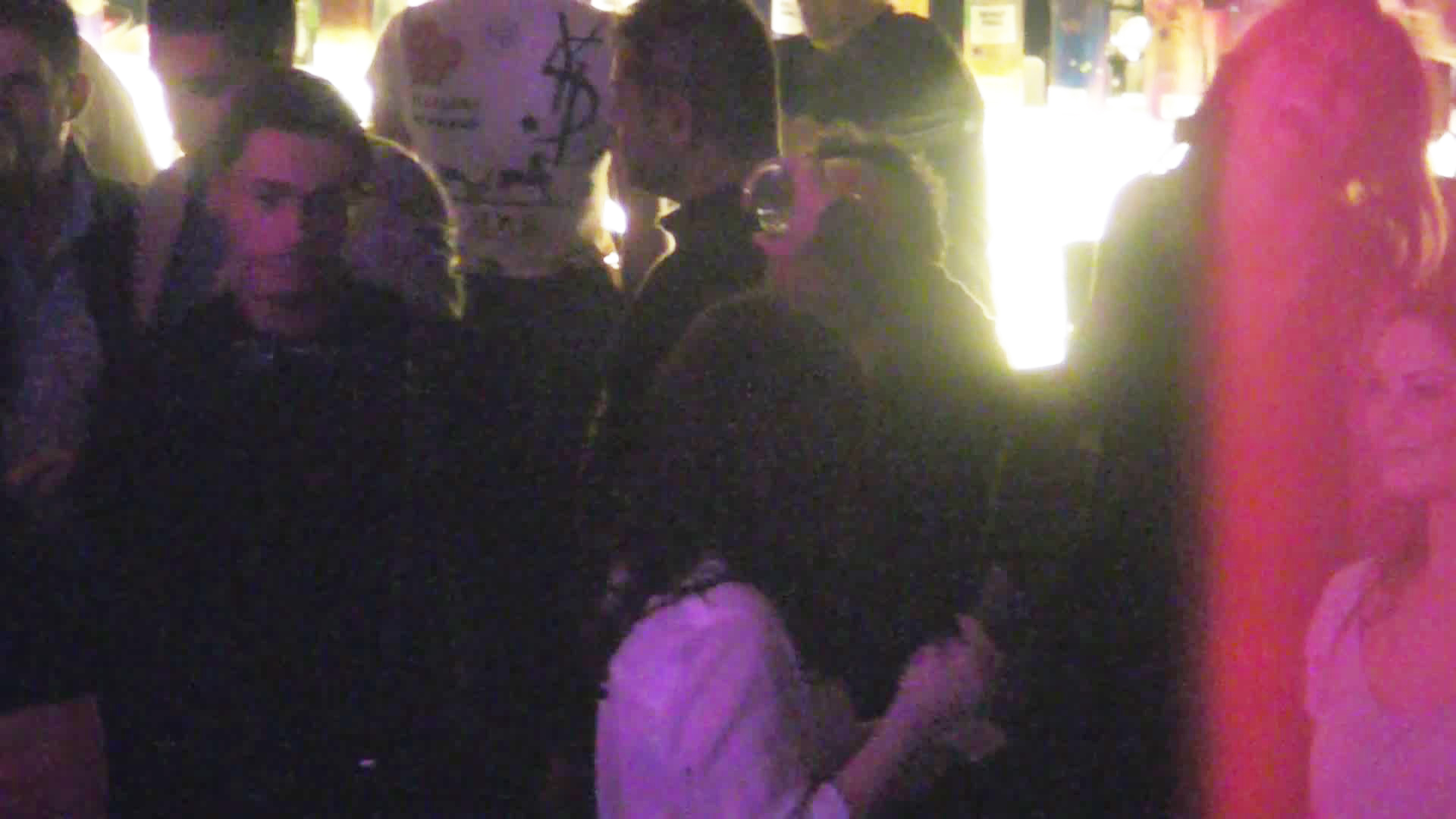 Pentru ca nu a mai facut fata alcoolului, Tohme a baut pe nerasuflate o sticla cu apa