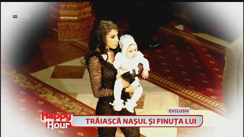 Imagini în premieră de la botezul fiicei lui Pepe! Vezi cum s-a comportat micuţa în biserică şi cum au creştinat-o naşii!