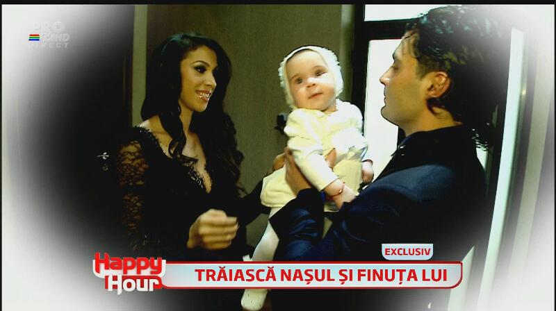 Imagini în premieră de la botezul fiicei lui Pepe! Vezi cum s-a comportat micuţa în biserică şi cum au creştinat-o naşii!