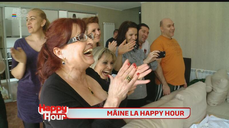 La o zi de la botez, Andra i-a făcut baie fetiţei lui Pepe în apă în care a pus aur şi miere, să-i fie viaţa dulce!