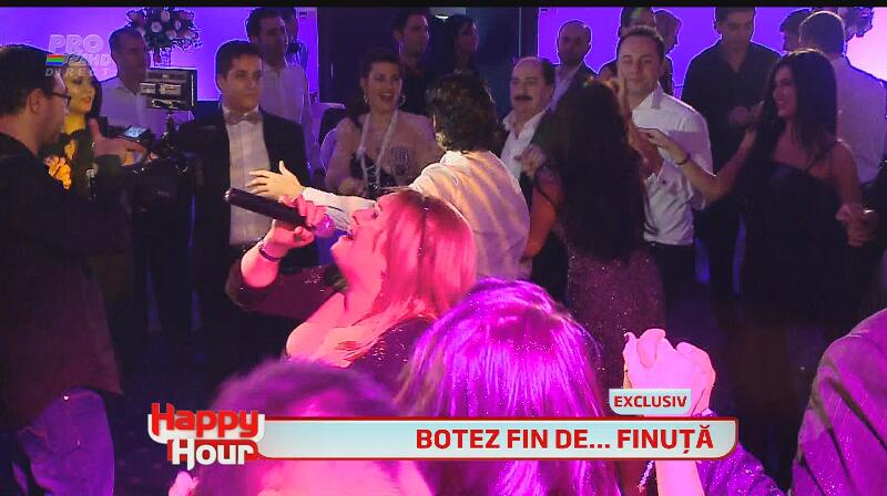 Imagini incendiare de la petrecerea botezului fiicei lui Pepe! Vezi şi tu cum s-au distrat vedetele din România!