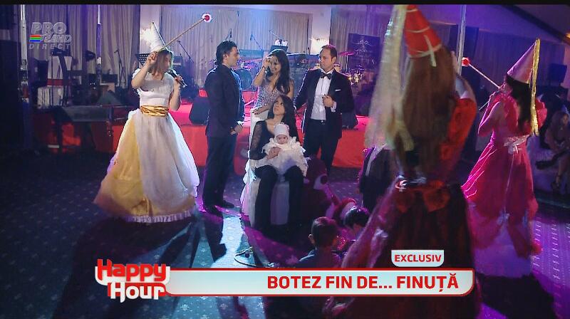 Imagini incendiare de la petrecerea botezului fiicei lui Pepe! Vezi şi tu cum s-au distrat vedetele din România!