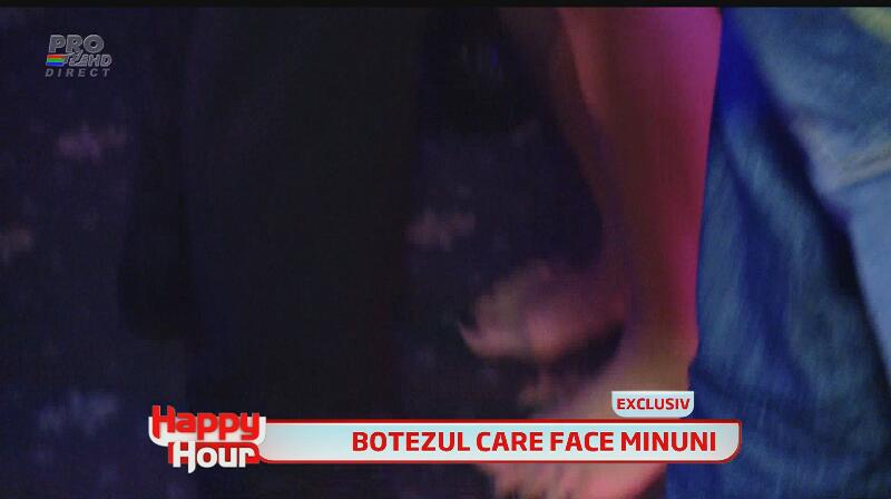 Ce party! Năşica Andra a dansat până dimineaţă...şi când n-a mai putut, şi-a dat pantofii jos şi a stat în picioarele goale!