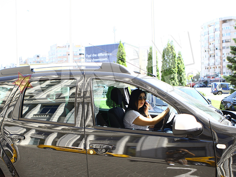 Silviu Prigoană cu o limuzină de sute de mii de euro, Adriana pe jos! Bahmuţeanca şi-a scos Dacia la vânzare!
