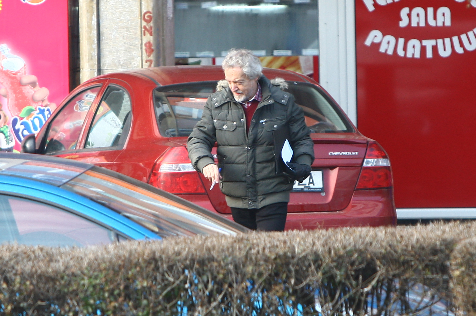 Alexandra Velniciuc s-a trezit de dimineata si a plecat impreuna cu tatal ei, sa rezolve cateva treburi, prin oras