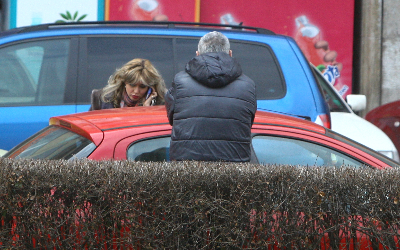 Dupa ce a ajuns acasa, Alexandra s-a intalnit cu Horia Moculescu si impreuna au plecat cu masina ei, la TVR
