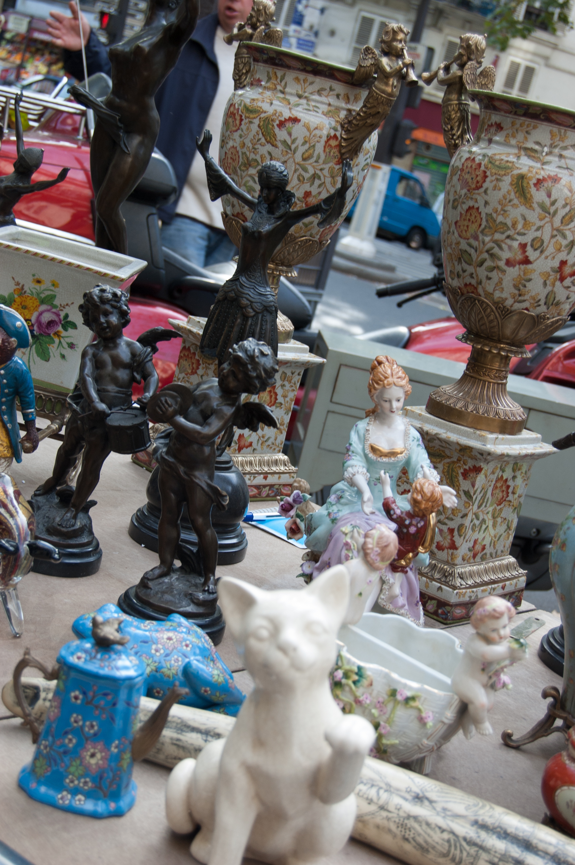 De departe, cele mai neinspirate cadouri primite au fost bibelourile, daruri 