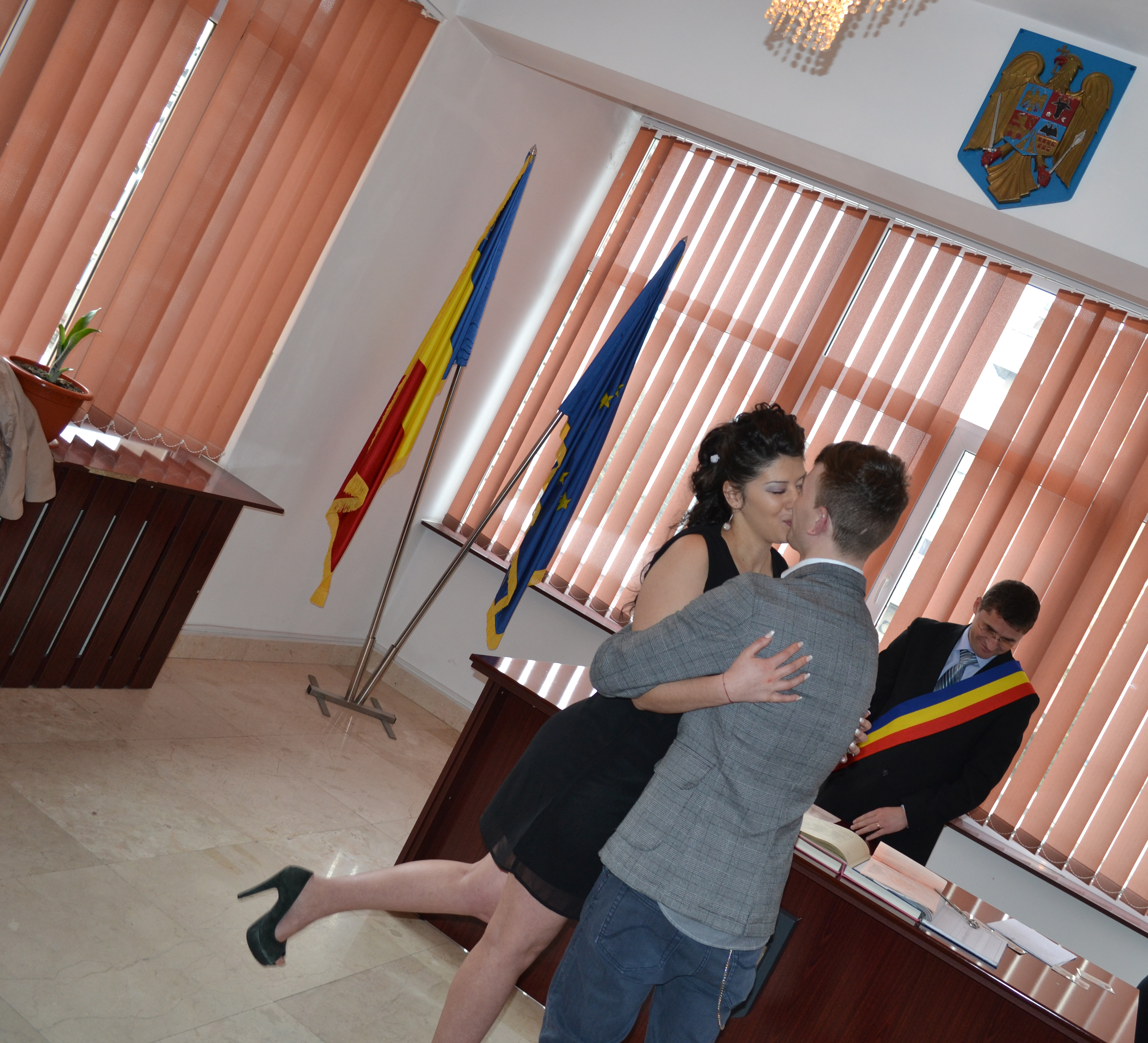 Ionuta Tanase s-a casatorit in secret la Petrosani cu femeia care ii va darui in secret un copil