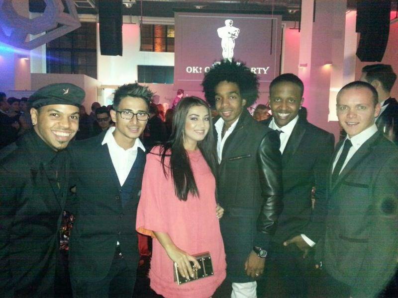 Vali (dreapta) si-a invitat colegii la el dupa evenimentul monden la care fusesera invitati