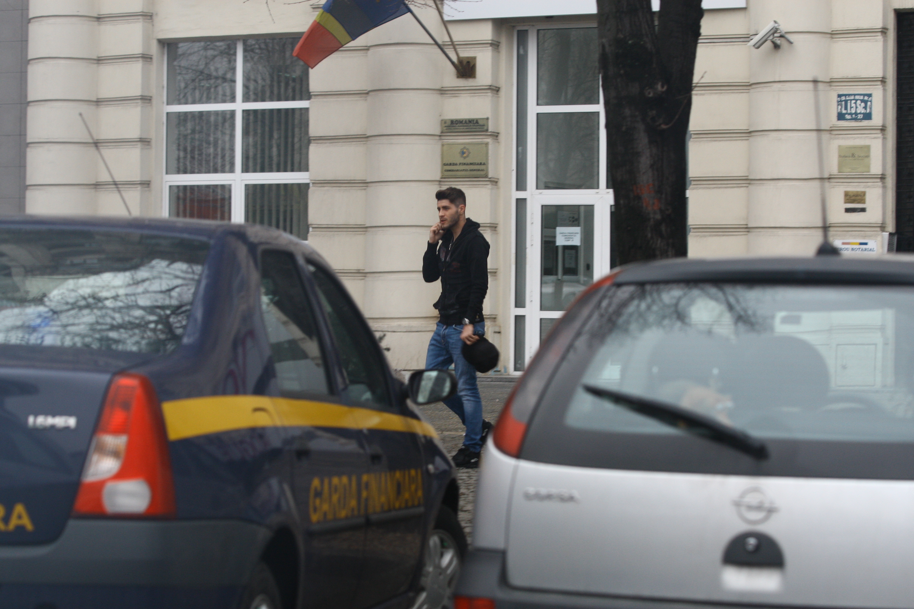 Fotbalistul lui Pandurii Tg Jiu se plimba cateva minute pe jos