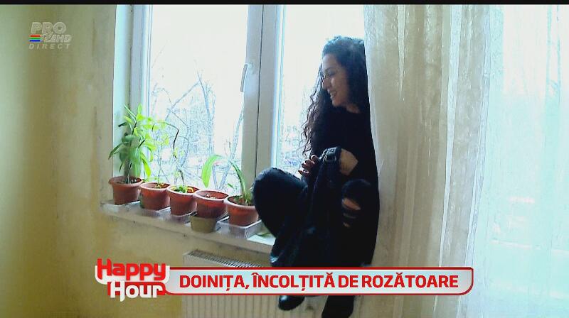 Doiniţa Oancea, isterie la maxim! Casa actriţei a fost plină de şoareci! Vezi cum bruneta a plâns şi s-a urcat pe calorifer!