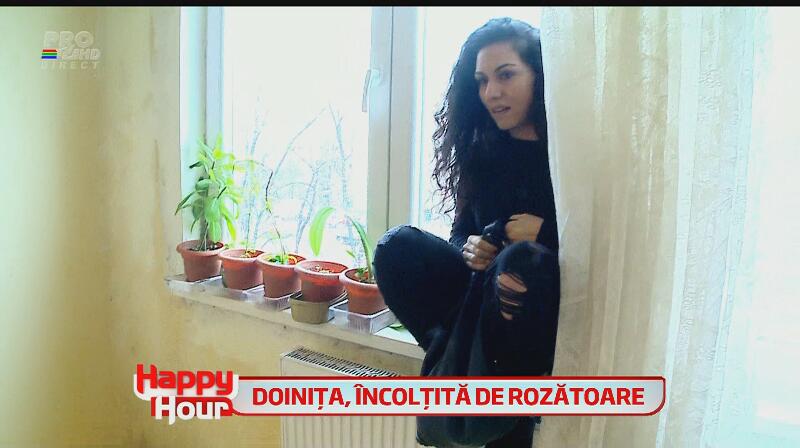 Doiniţa Oancea, isterie la maxim! Casa actriţei a fost plină de şoareci! Vezi cum bruneta a plâns şi s-a urcat pe calorifer!