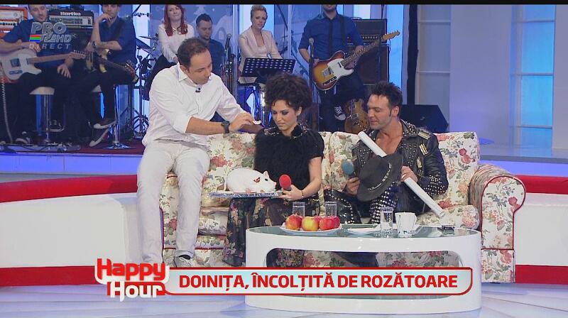 Doiniţa Oancea, isterie la maxim! Casa actriţei a fost plină de şoareci! Vezi cum bruneta a plâns şi s-a urcat pe calorifer!