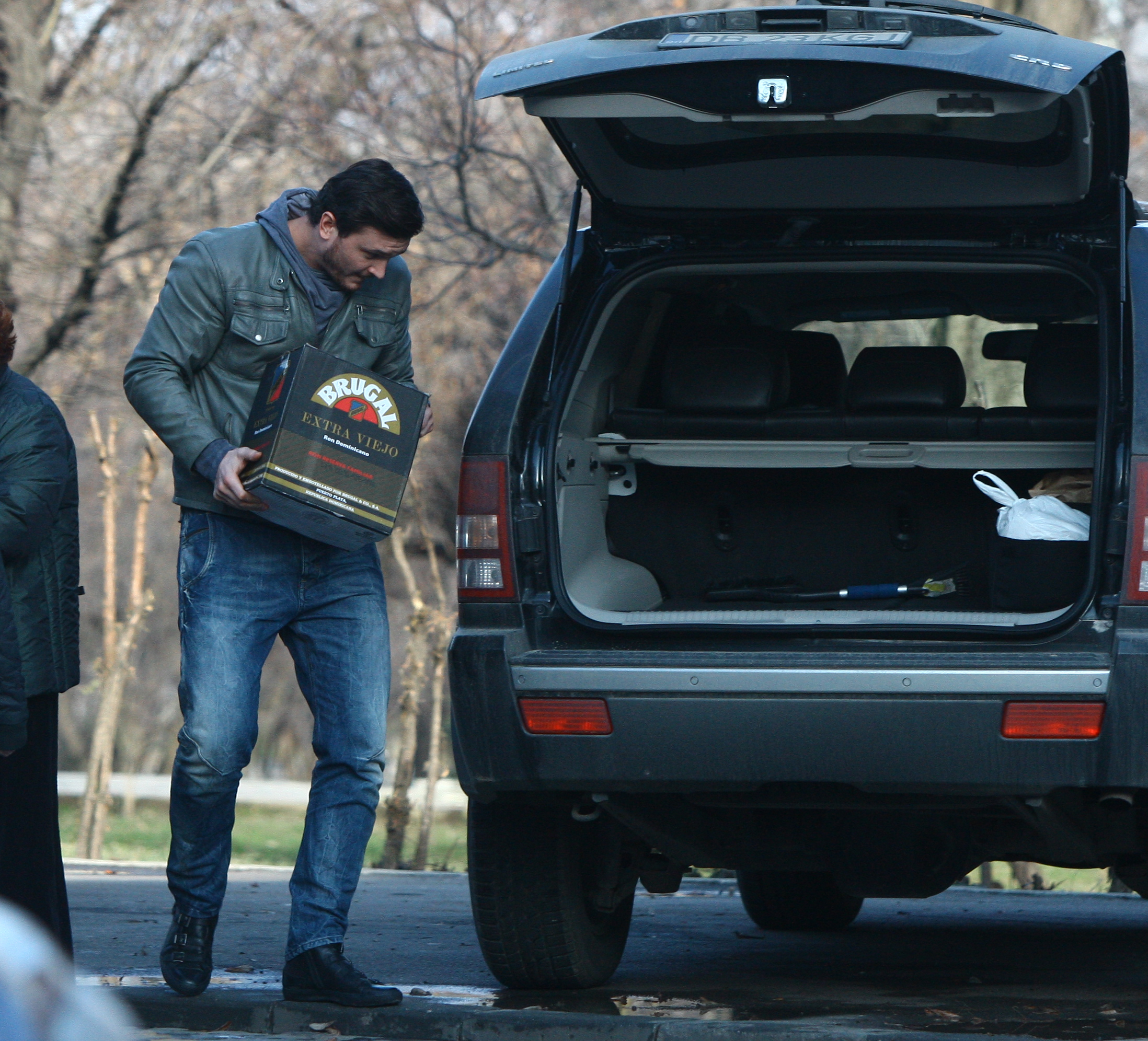 ... si porneste voios catre masina