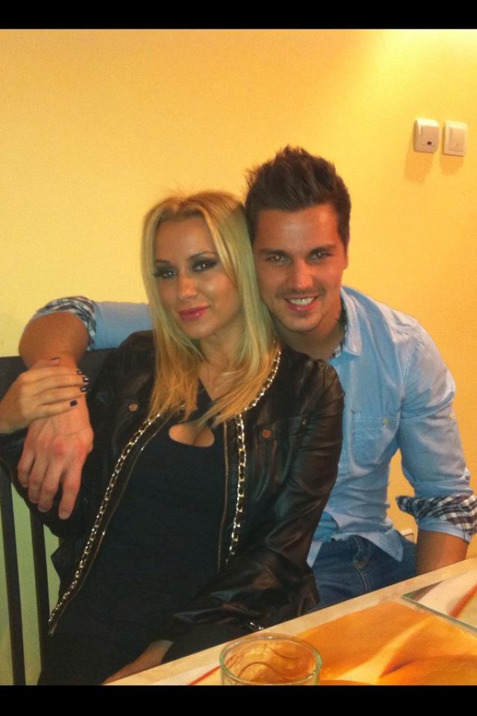 Suferinţă maximă! Simona Traşcă, urmărită de blesteme în dragoste? Barboni a înşelat-o: