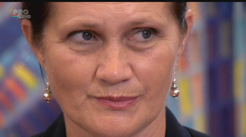 Asistenta a ridicat in picioare o intreagă sală! Vocea angelică de la Romanii au talent care l-a înmuiat şi pe Mihai Petre!