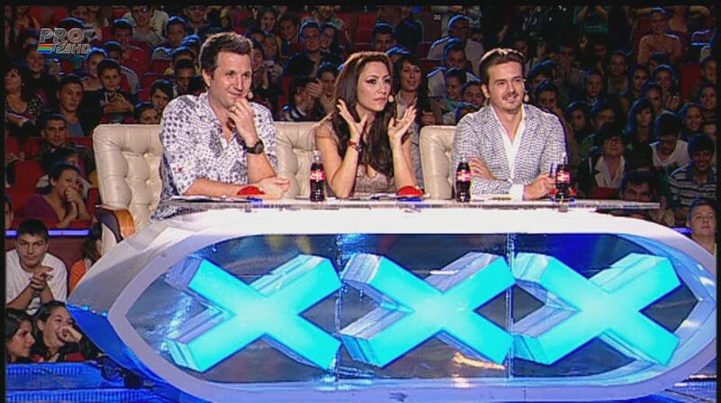 Asistenta a ridicat in picioare o intreagă sală! Vocea angelică de la Romanii au talent care l-a înmuiat şi pe Mihai Petre!