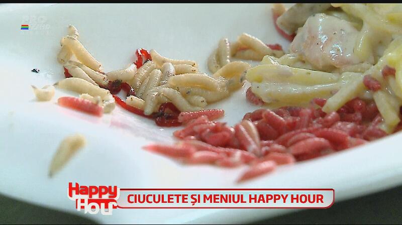 Maruta a gatit viermi şi râme în DIRECT şi le-a servit Ilenei Ciuculete! Artista a vomitat şi a început să plângă isteric!