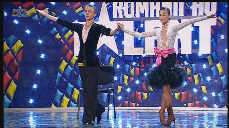 Mihai Petre a încurcat emisiunile! A dansat la