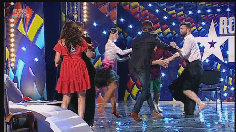 Mihai Petre a încurcat emisiunile! A dansat la