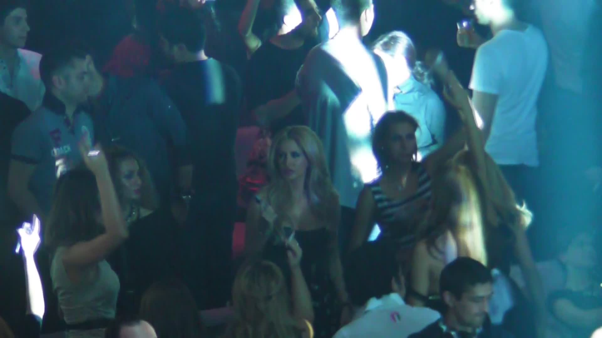 La un moment dat, oboseala si-a pus amprenta pe fata fostei dansatoare