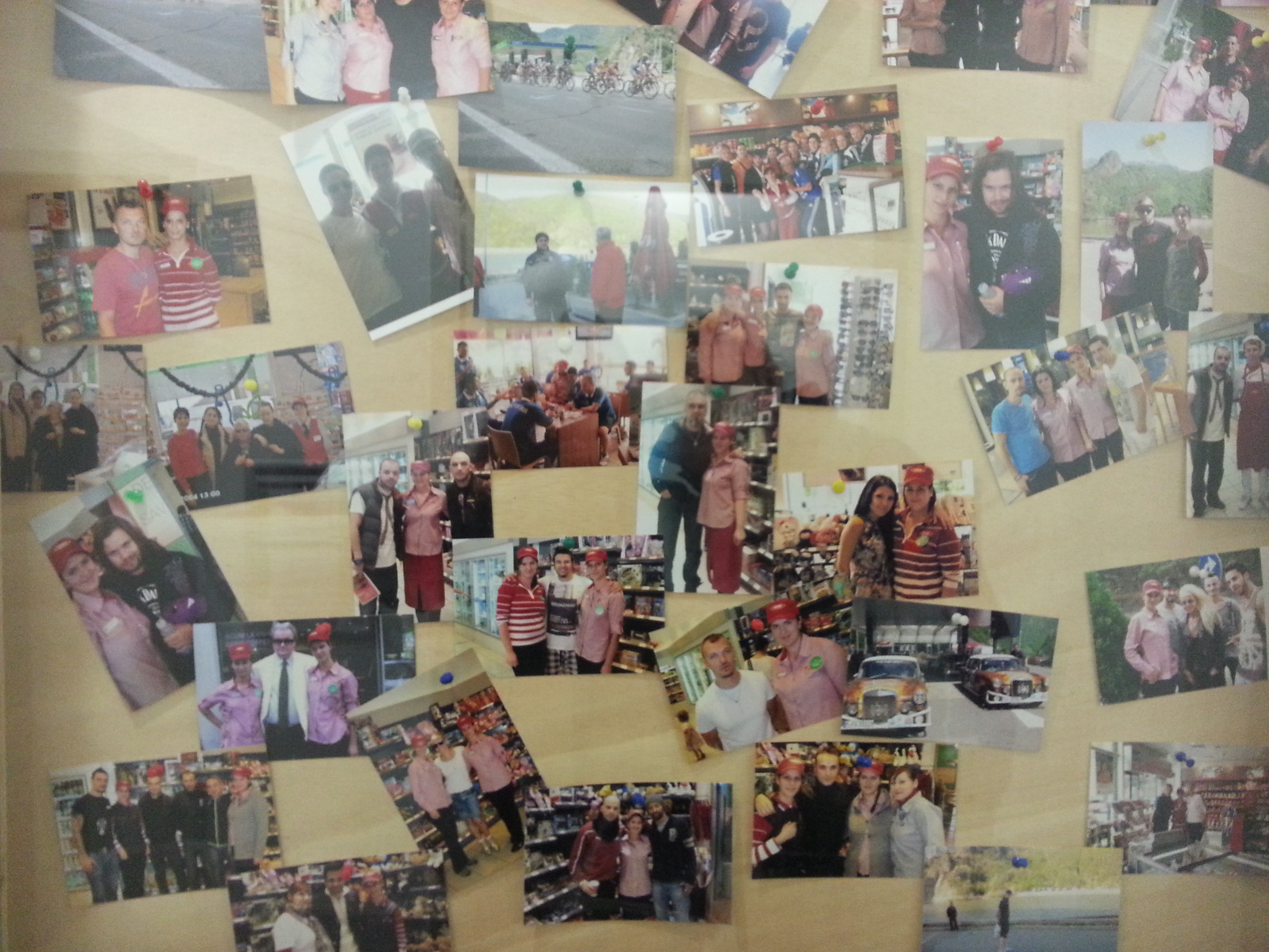 Panoul este ca o carte de vizita pentru benzinaria din Calimanesti