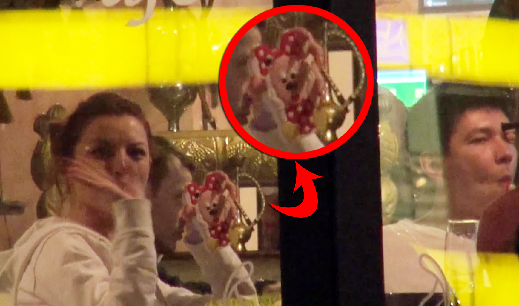 Elena Gheorghe a stat incontinuu cu telefonul in mana