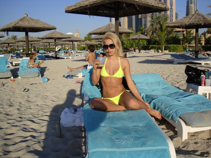 Tanara a fost cuplata cu mai multe persoane publice, printre care si Gabi Balint