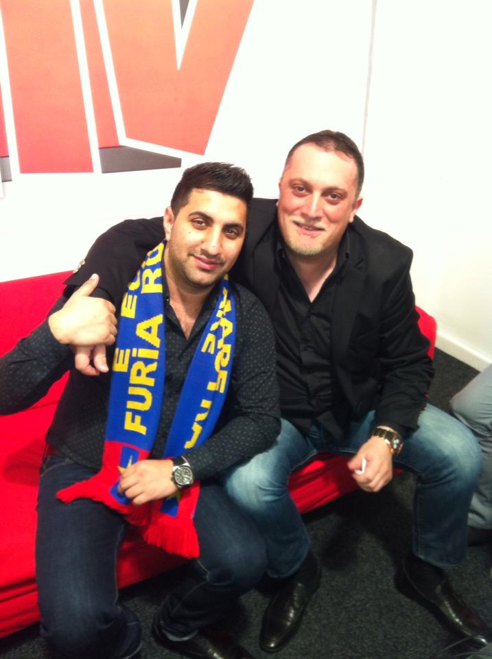 Leo de Vis(Foto stanga)