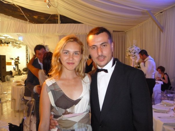 Mica nu s-a văzut niciodată îmbrăcată în rochie de mireasă! Citeşte mesajul pe care l-a lăsat pe Facebook la nunta lui Ducu Ion!