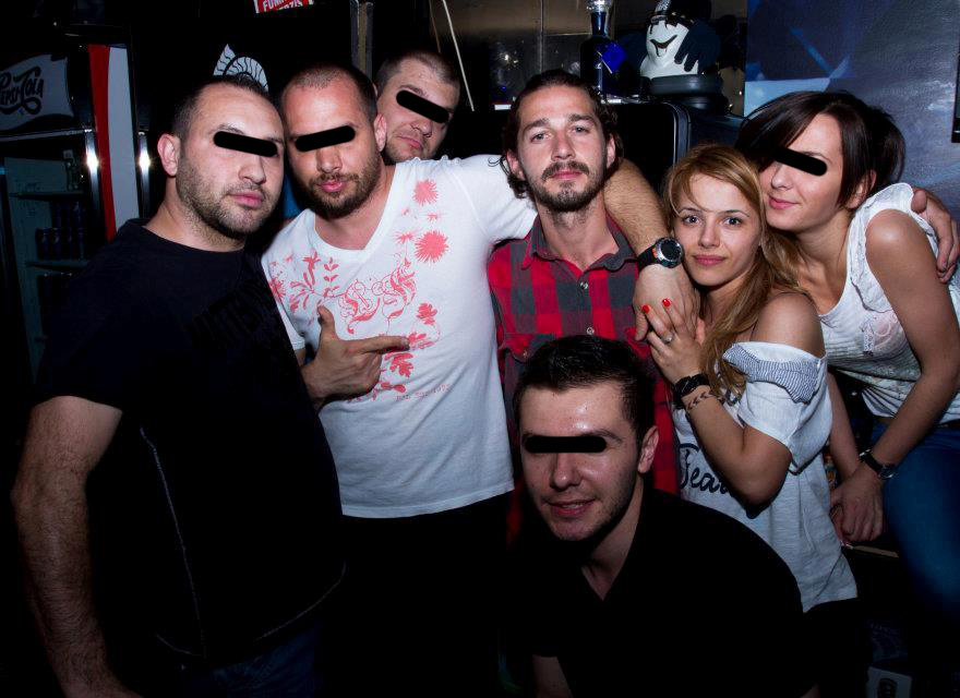 Shean s-a imprietenit in club cu multi romani, cu care a petrecut pana in zorii zilei